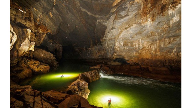 sông ngầm trong hang sơn doong